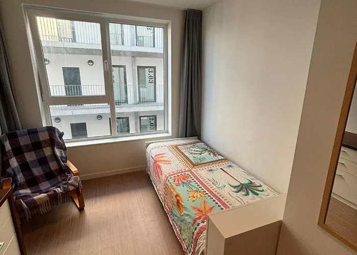 Cozy Private Room With Ensuite
