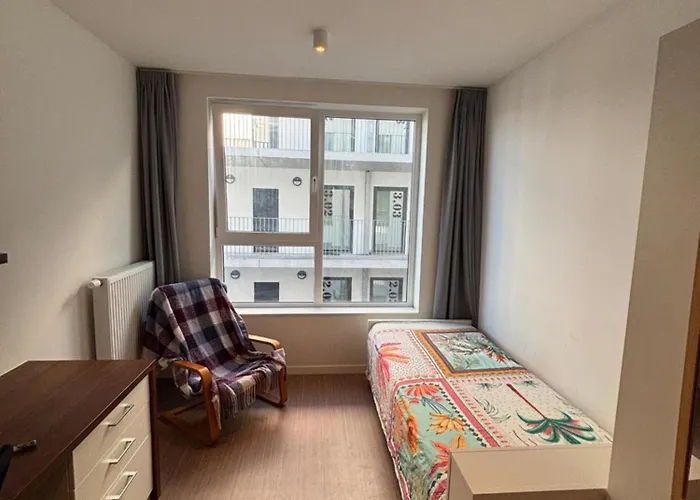 Cozy Private Room With Ensuite